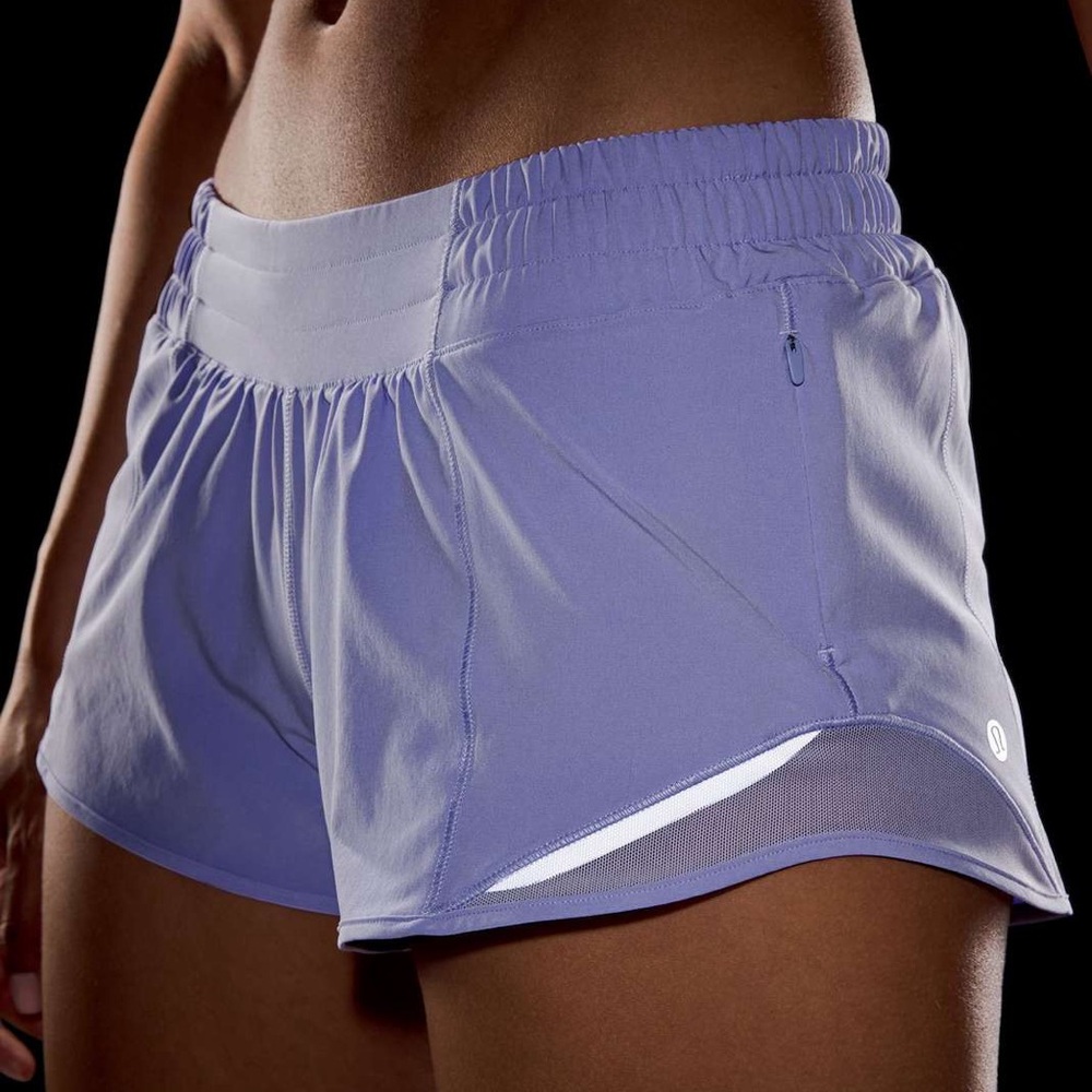 Lululemon Hotty Hot Low-Rise Lined Short 2.5"
Lilac Smoke